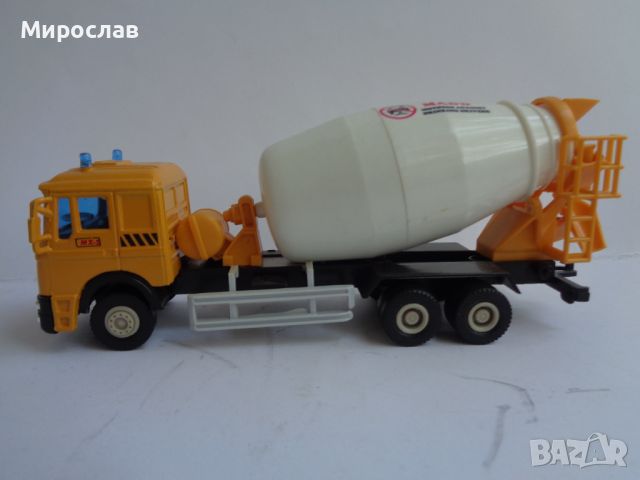 WELLY MAN MERCEDES БЕТОНОВОЗ КОЛИЧКА КАМИОН МОДЕЛ, снимка 1 - Колекции - 46531080