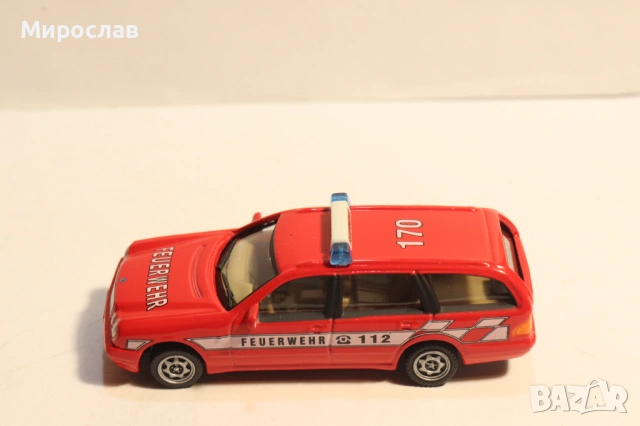 1:64?? HONGWELL MERCEDES BENZ E ПОЖАРНА КОЛИЧКА МОДЕЛ, снимка 2 - Колекции - 53605882