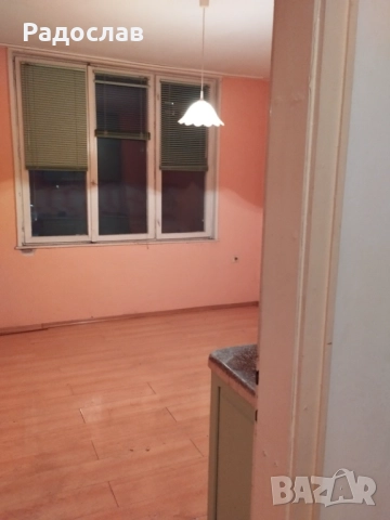 Продавам апартамент 1 стаен 42кв.м.