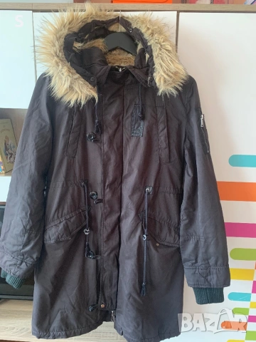 Дамско Яке/Парка 38 размер