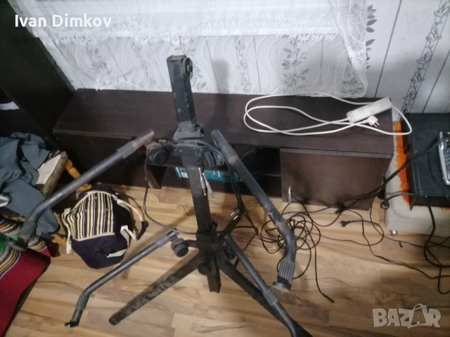 Стойка за два клавира , снимка 3 - Стойки, 3D очила, аксесоари - 53075902