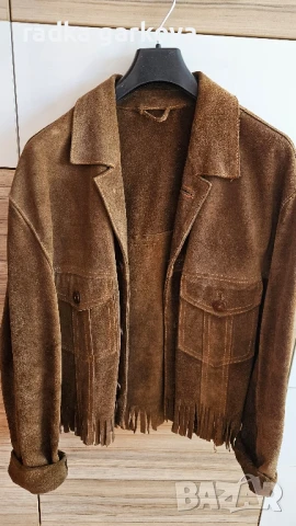 Велурено яке 