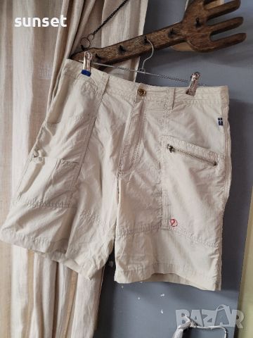 Дамски къси панталони Fjallraven

бежеви къси гащи- 40 размер, снимка 8 - Къси панталони и бермуди - 46443350