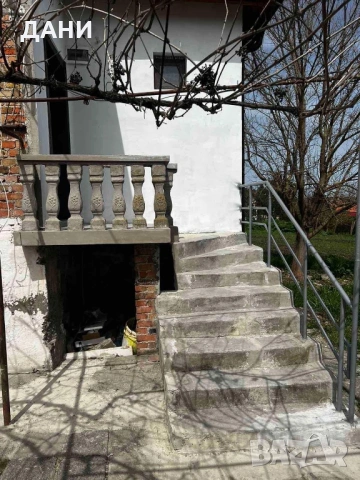 Двуетажна къща в с.Ливада, Бургас, снимка 5 - Къщи - 54301501