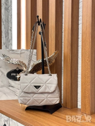 чанти prada , снимка 5 - Чанти - 51436369