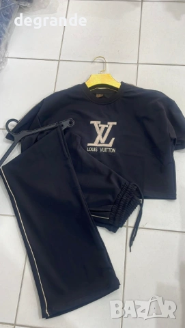 🎯🎯🎯НОВ МОДЕЛ Дамски Комплект Louis Vuitton , снимка 4 - Спортни екипи - 53737915
