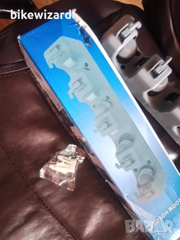 Стойка за 4 метли/четки + 5 куки НОВО, снимка 2 - Други - 52581333