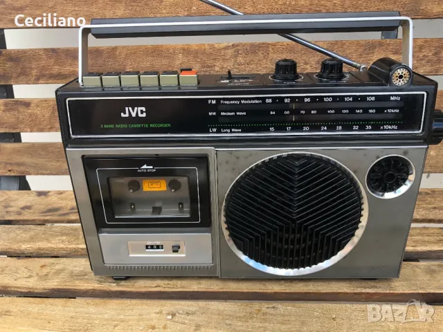 Радиокасетофон JVC RC 232 L- работещ на всичко(видео), снимка 1 - Радиокасетофони, транзистори - 49345807