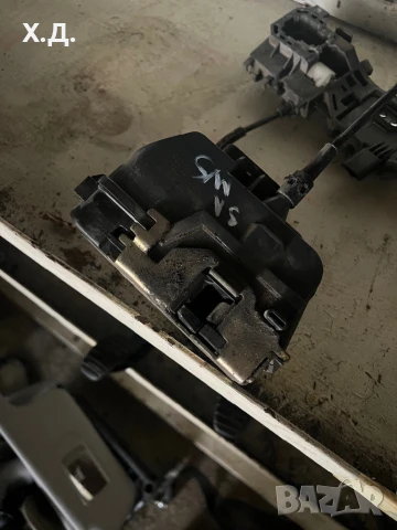 Брава с основа за външна дръжка задна лява Рено Сцени 2004г 