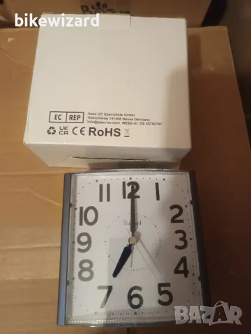 Часовник / будилник с аларма и осветление безшумен механизъм НОВ