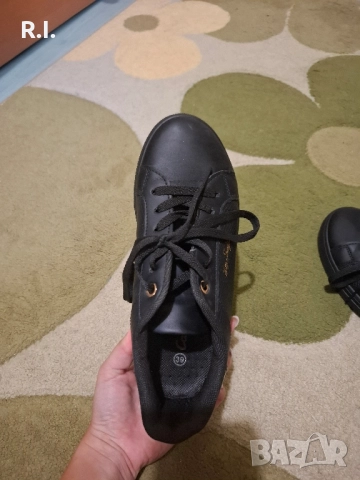 Дамски черни обувки, снимка 4 - Дамски ежедневни обувки - 51873543