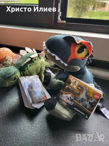Плюшена играчка динозавър със звук Jurassic World Джурасик свят 4 вида Mattel, снимка 15 - Плюшени играчки - 50034585
