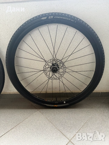 Комплект капли Giant с гуми и дискове, снимка 2 - Части за велосипеди - 54092349