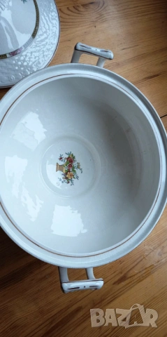 Антикварен порцеланов супник с капак - Чехословакия 1920-1930г., снимка 4 - Антикварни и старинни предмети - 53757876