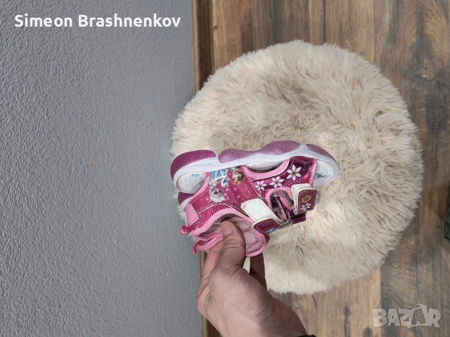 сандали за момиче Елза и Анна , снимка 2 - Детски сандали и чехли - 52640543