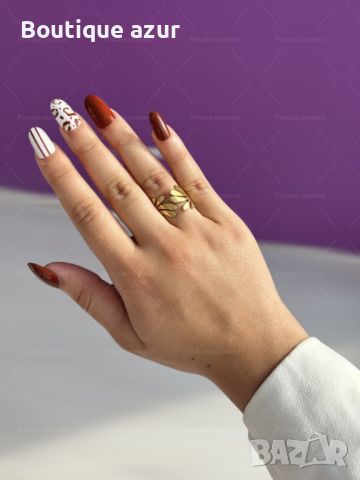 Златист дамски пръстен от неръждаема стомана тип цвете, снимка 1 - Пръстени - 45470083