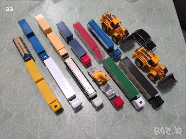 Метални играчки, снимка 2 - Коли, камиони, мотори, писти - 53897579