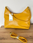 Жълта дамска чанта с две дръжки