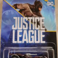 💕🧸Hot Wheels Justice lleague Batmobile 17/20 , снимка 2 - Коли, камиони, мотори, писти - 45898626