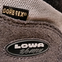 LOWA-gore-tex,Germany-номер 41.5, снимка 3 - Спортни обувки - 44942509