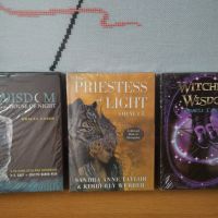 Оракул:Witches Wisdom&Priestess of Light&Wisdom of the House of Night, снимка 1 - Карти за игра - 34162845