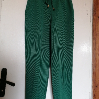 дамски зелен панталон на MANGO , снимка 1 - Панталони - 44955908