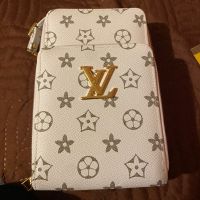 Louis Vuitton Чантичка , снимка 1 - Чанти - 45769419