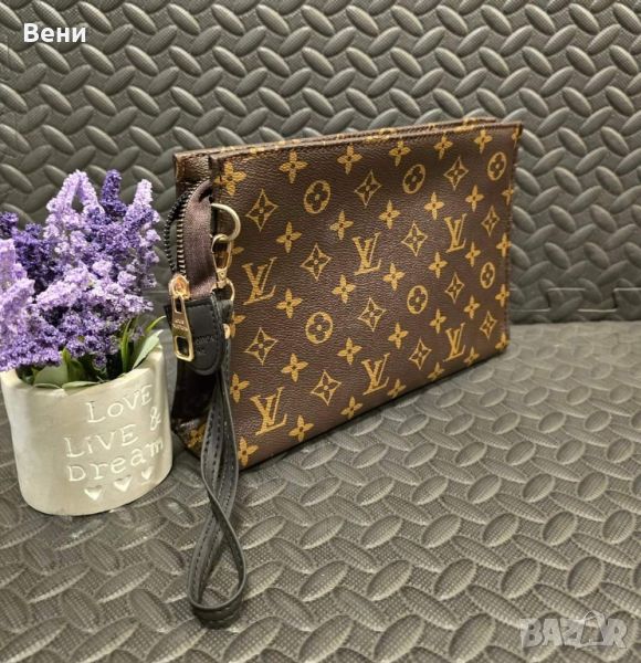 Дамска чанта клъч Louis Vuitton Реплика ААА+
Висок , снимка 1