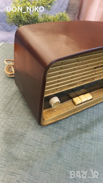 Радиоапарат "Комсомолец" 1959 г., снимка 1