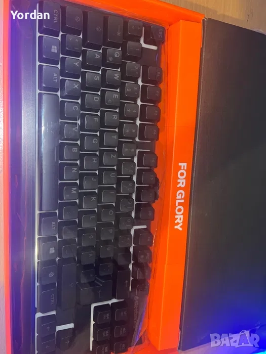 Продавам клавиатура Steelseries Apex 3 TKL чисто нова, не е отваряна, снимка 1