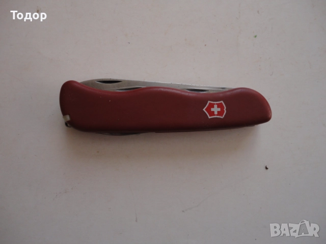 Голям швейцарски нож Victorinox , снимка 14 - Ножове - 52670360