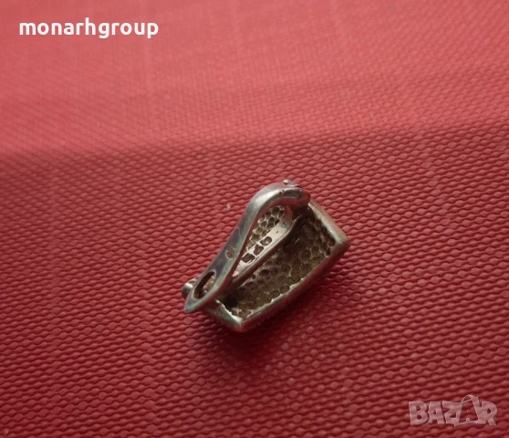 Сребърна обеца ( липсва част от закопчалката), снимка 3 - Колиета, медальони, синджири - 51043820