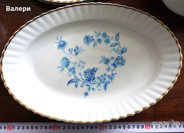 Сервиз за хранене-порцелан със златен кант, български-26 части, снимка 6 - Сервизи - 52910608