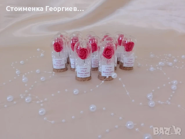 стъкленица с роза 