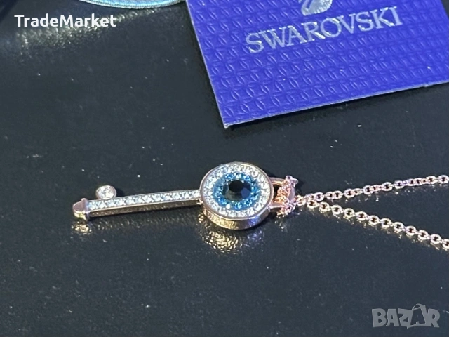 Ново Дамско Колие Swarovski Pendant Symbolic Evil Eye and Key Necklace Rose-gold tone , снимка 4 - Колиета, медальони, синджири - 54279843