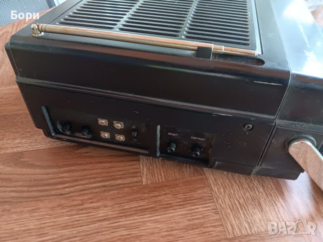 U.S.A TMK Model 725 Portable TV-Radio-Cassette Recorder, снимка 5 - Радиокасетофони, транзистори - 45796431