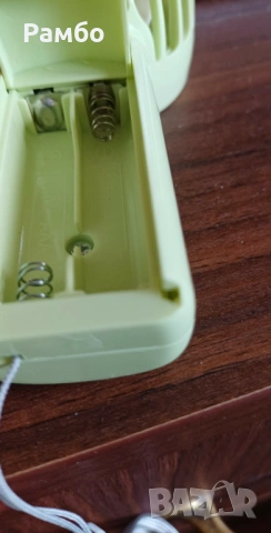 Мини вентилатор на батерий, снимка 2 - Вентилатори - 53742872