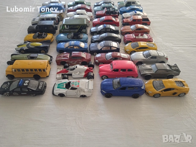 Продавам автомобилчета, снимка 3 - Колекции - 53837448