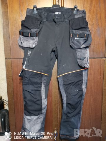 HELLY Hansen 54, снимка 1 - Панталони - 46810612