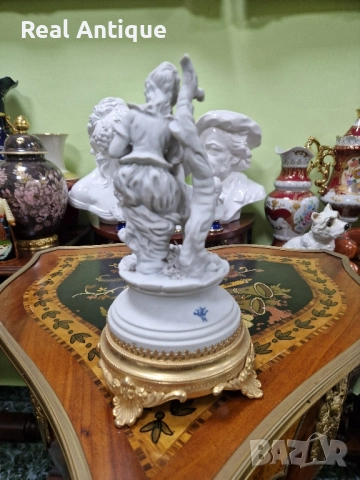 Страхотна антикварна италианска порцеланова фигура Capodimonte , снимка 6 - Антикварни и старинни предмети - 51784514
