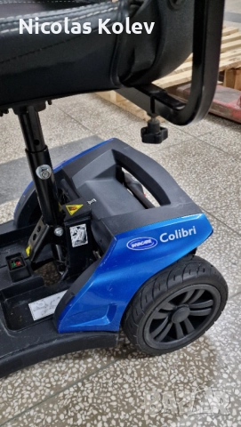 Електрически скутер за трудно подвижни хора/инвалиди Invacare Colibri, снимка 3 - Инвалидни скутери - 52841471