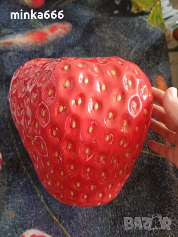 Керамична ваза ягода., снимка 1