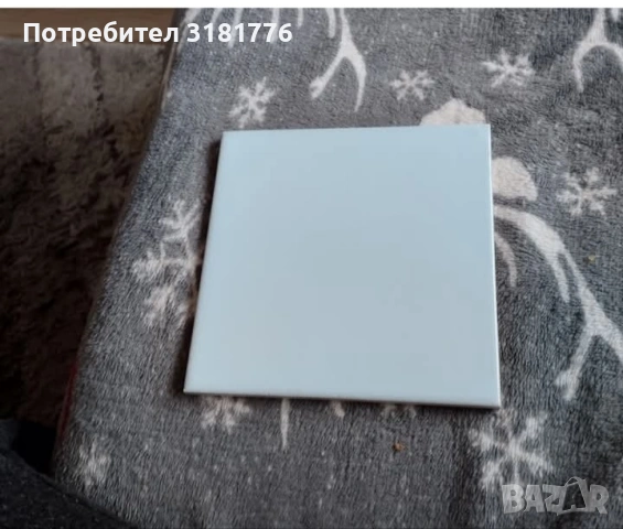 Фаянсови плочки нови, светло синьо.