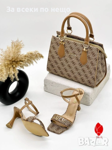 Guess Дамска Бежова Чанта Гес Код SK1292