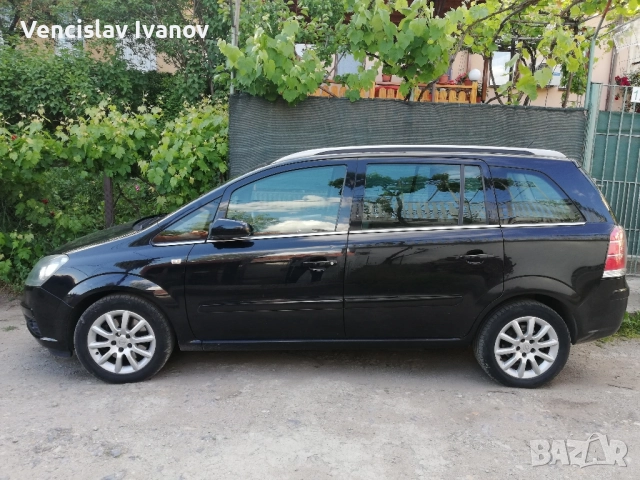 Опел Зафира 1.6 метан/бензин, снимка 2 - Автомобили и джипове - 52355232