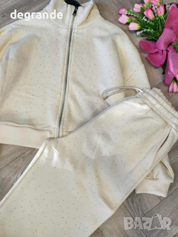 Хит модел Секси спортен сет с БЛЕСТЯЩИ КАМЪЧЕТА, снимка 4 - Спортни екипи - 51313110