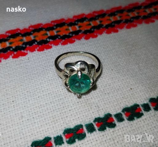 Дамски пръстен с циркон, снимка 1 - Антикварни и старинни предмети - 46475947