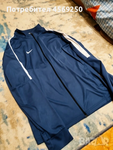 Спортен екип Nike Academy (Размер M) – Тъмносин / Dri-FIT, снимка 1 - Спортни дрехи, екипи - 53988941