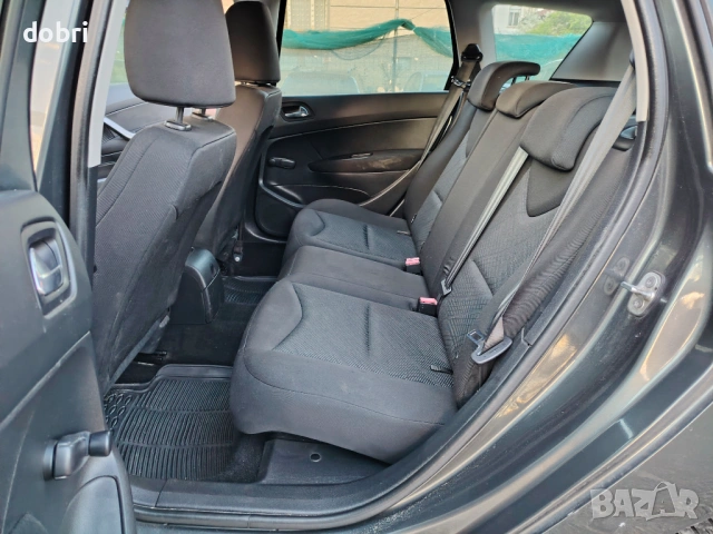 Пежо 308 1.6 HDI  клима 2010 г, снимка 10 - Автомобили и джипове - 54042408