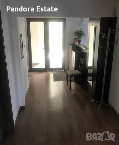 Продава тристаен апартамент в кв. Витоша, снимка 3 - Апартаменти - 53372308